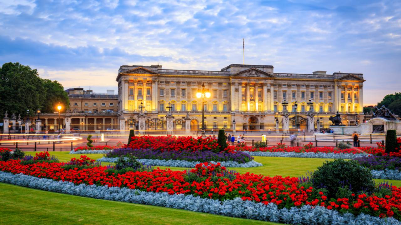 London_Buckingham_palace.jpg