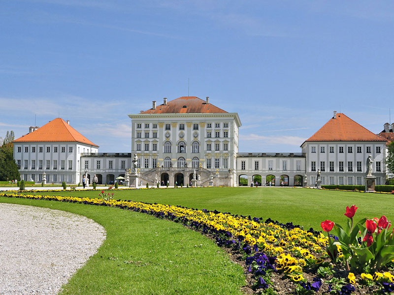 Munich_nymphenburg_palace.jpg